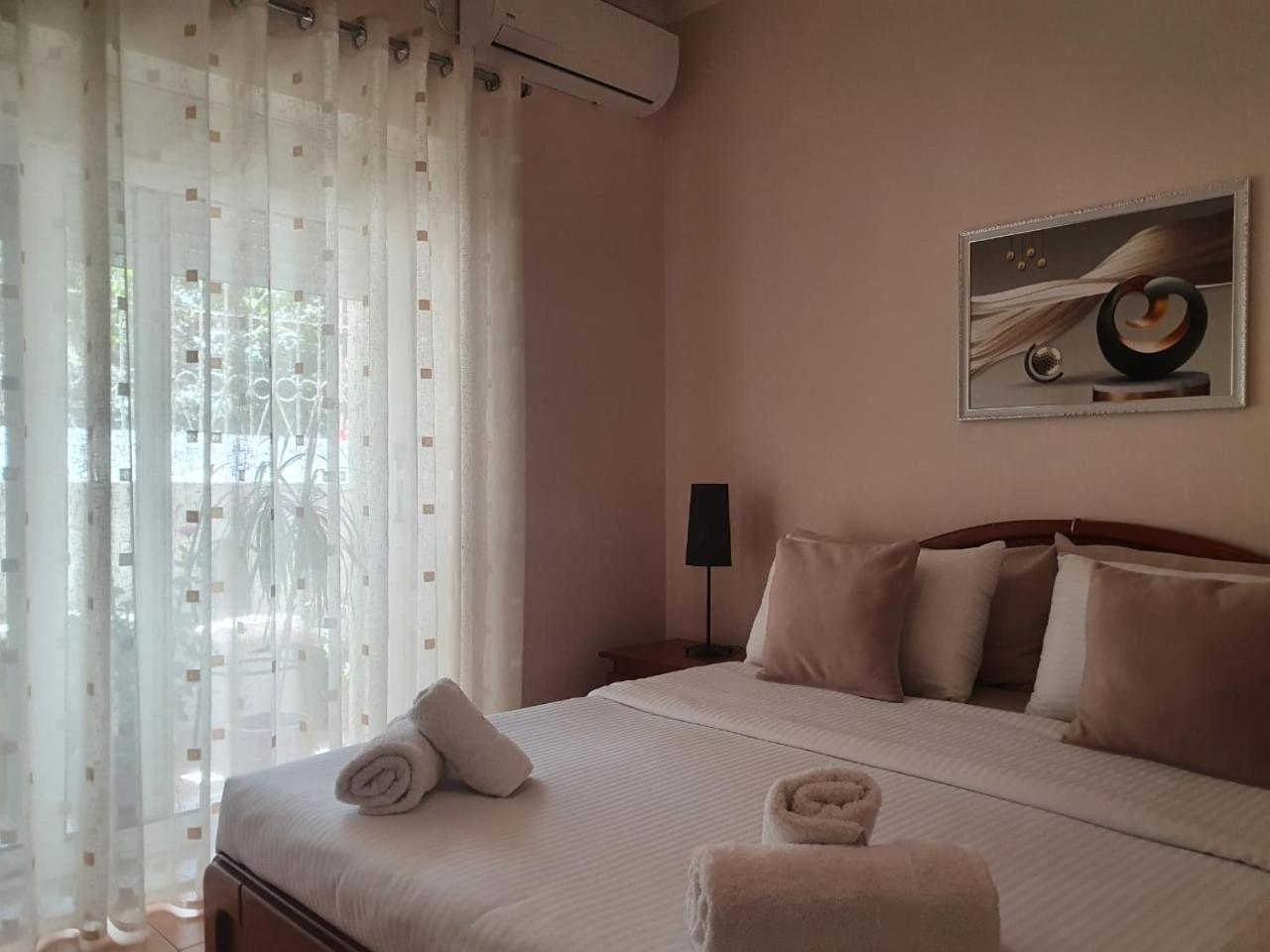 Sofia'S Modern Apartment Гірокастра Екстер'єр фото